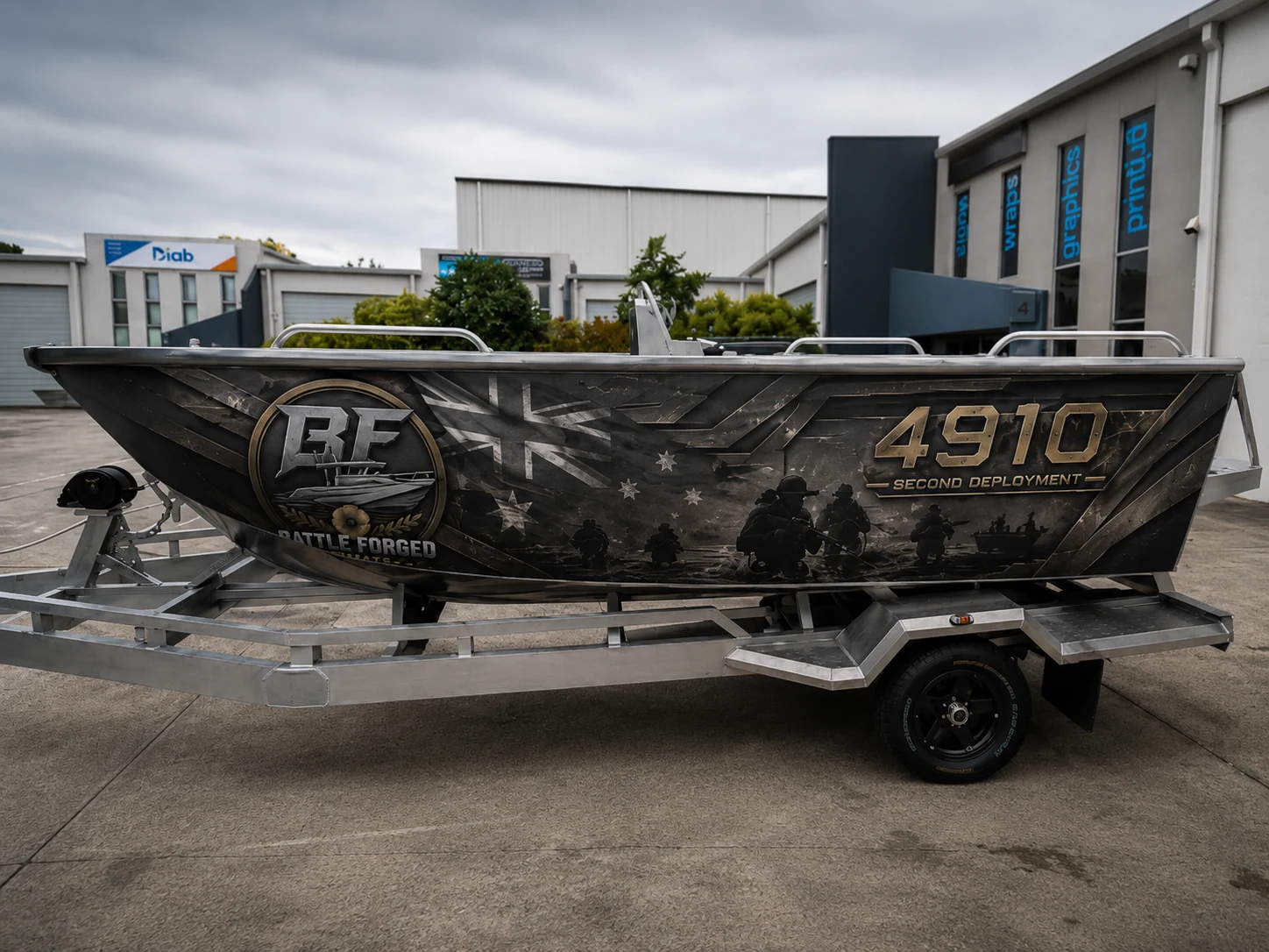 Battle Forged 4910 Second Deployment plate ally boat in side profile on its alloy trailer